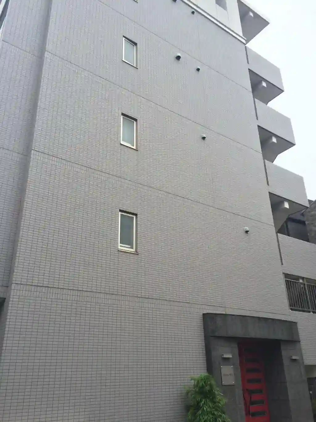 ドムス・アキ 外観