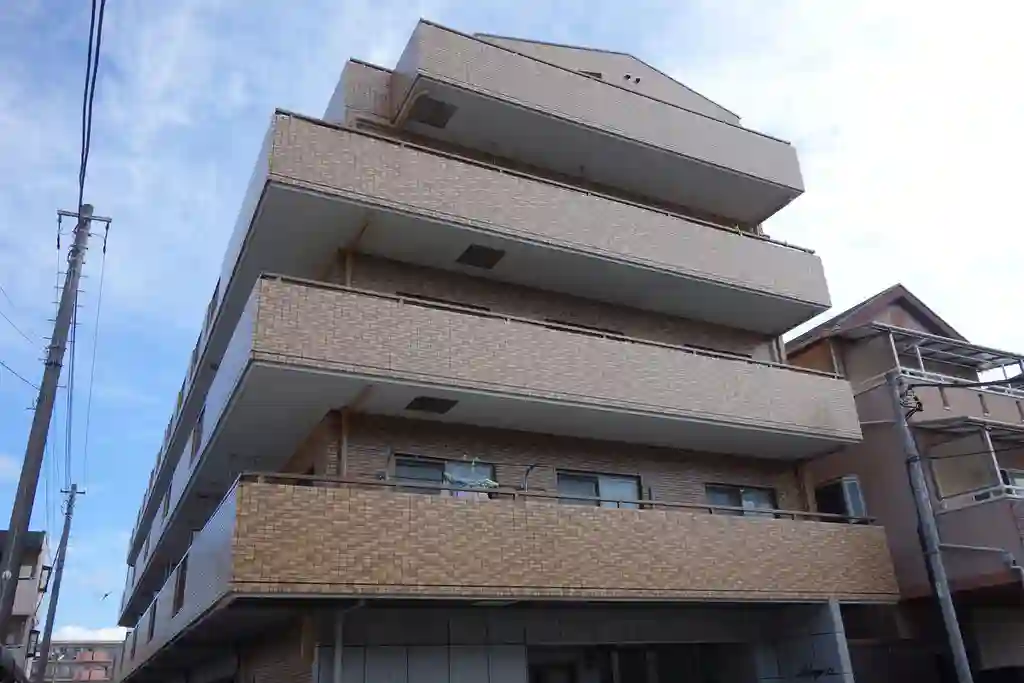 アダージオ21 外観