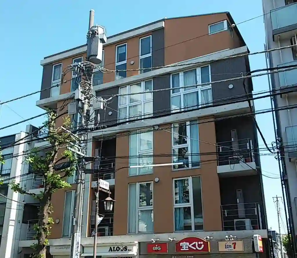プロキオン・トーマ 外観
