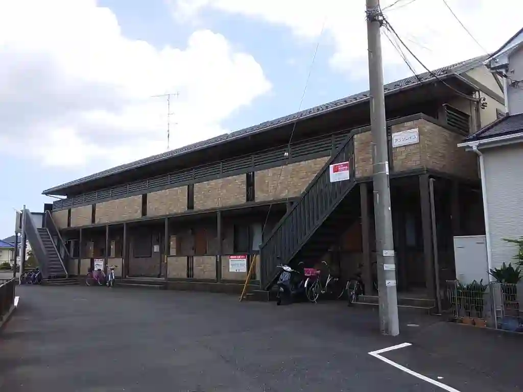 アンソレイユ 外観