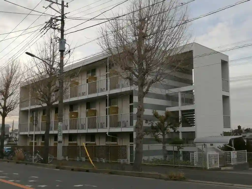 レオパレスネオ 外観