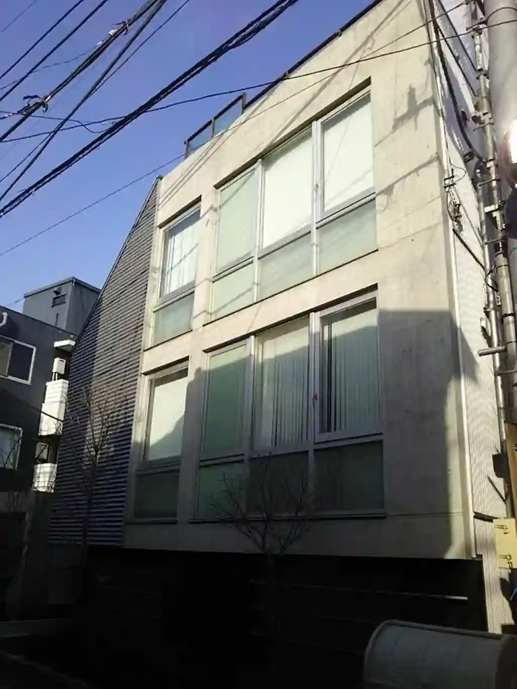 diagonal 外観