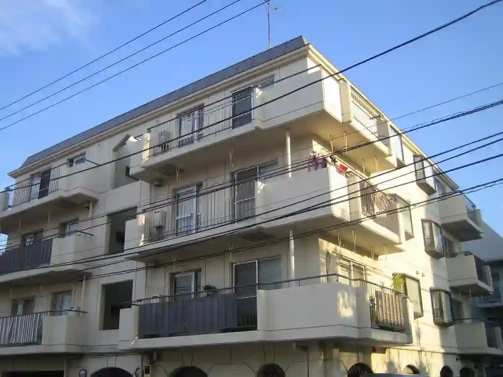 ニューシャルム上大岡 外観
