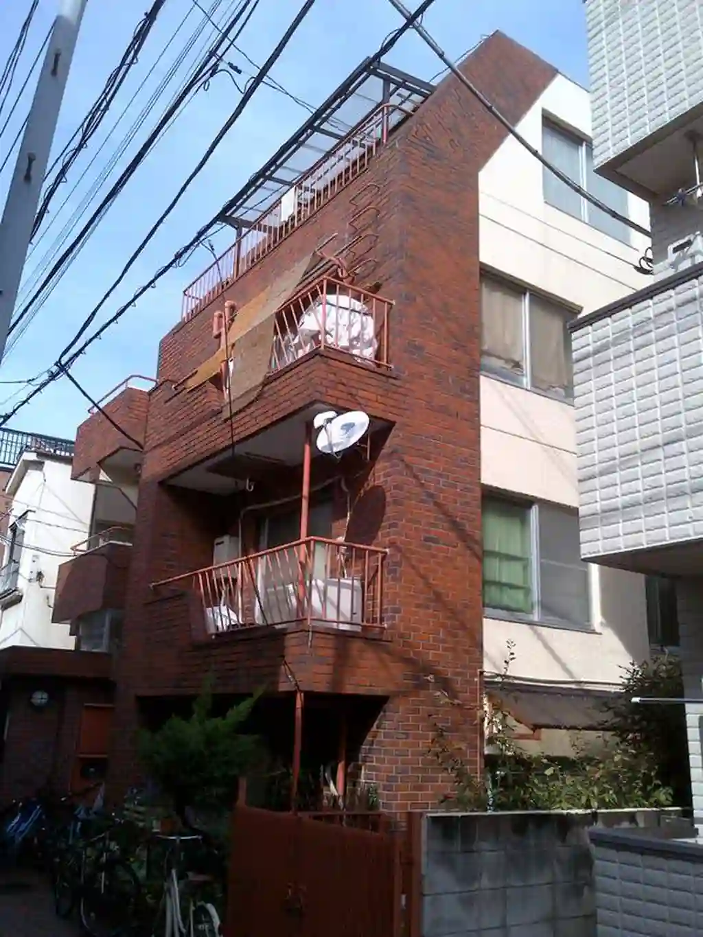 センチュリーマンション根津 外観