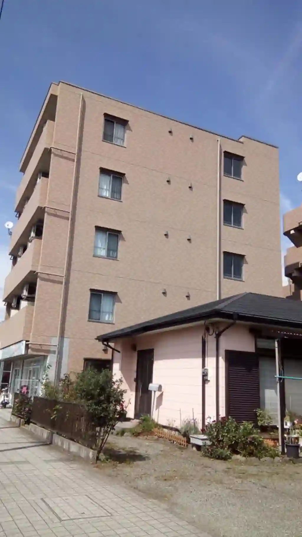 K-ウエスト 外観