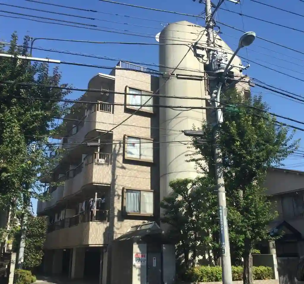 ドウェルJ.S 外観