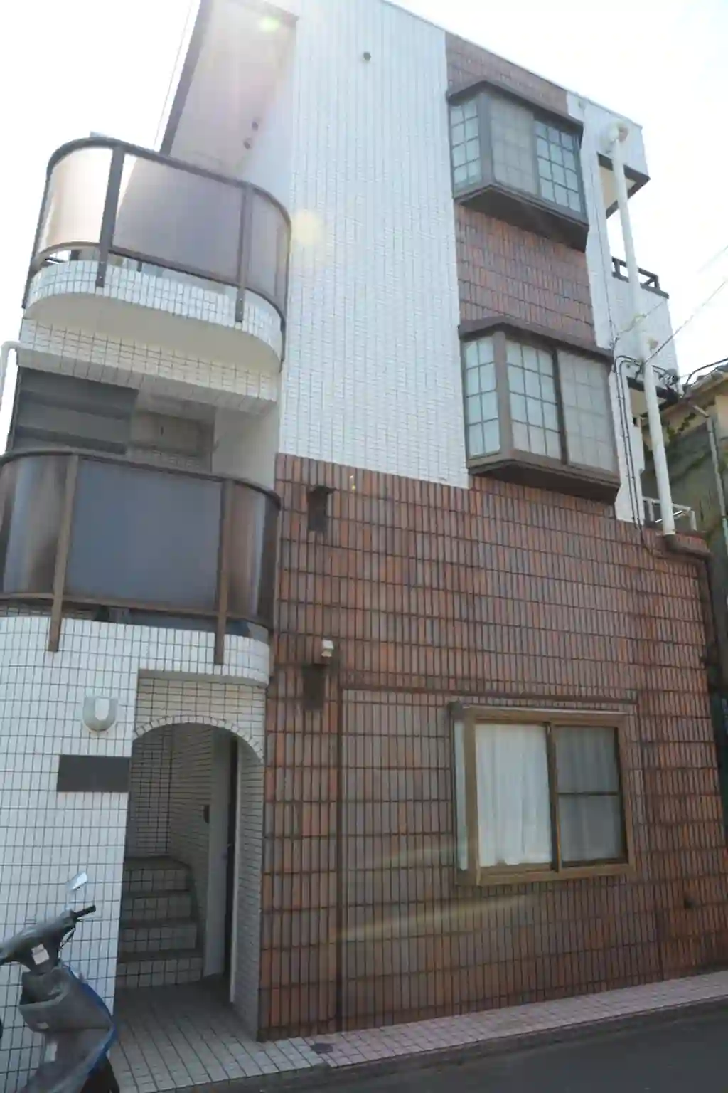 サンパレスアルバ 外観