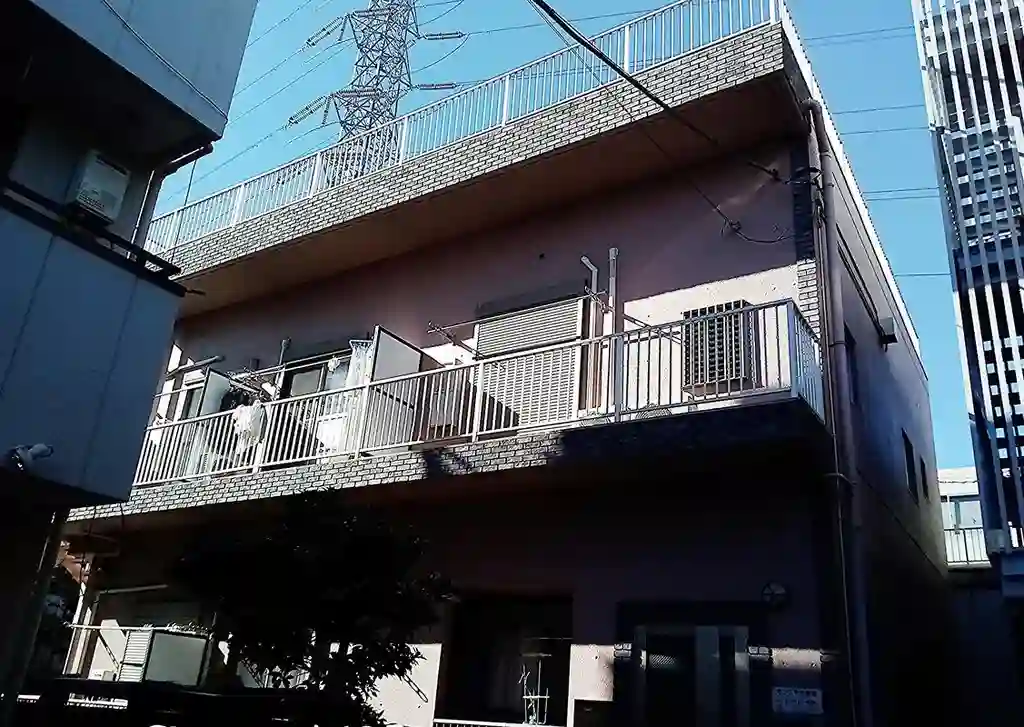 モンステラ駒岡 外観
