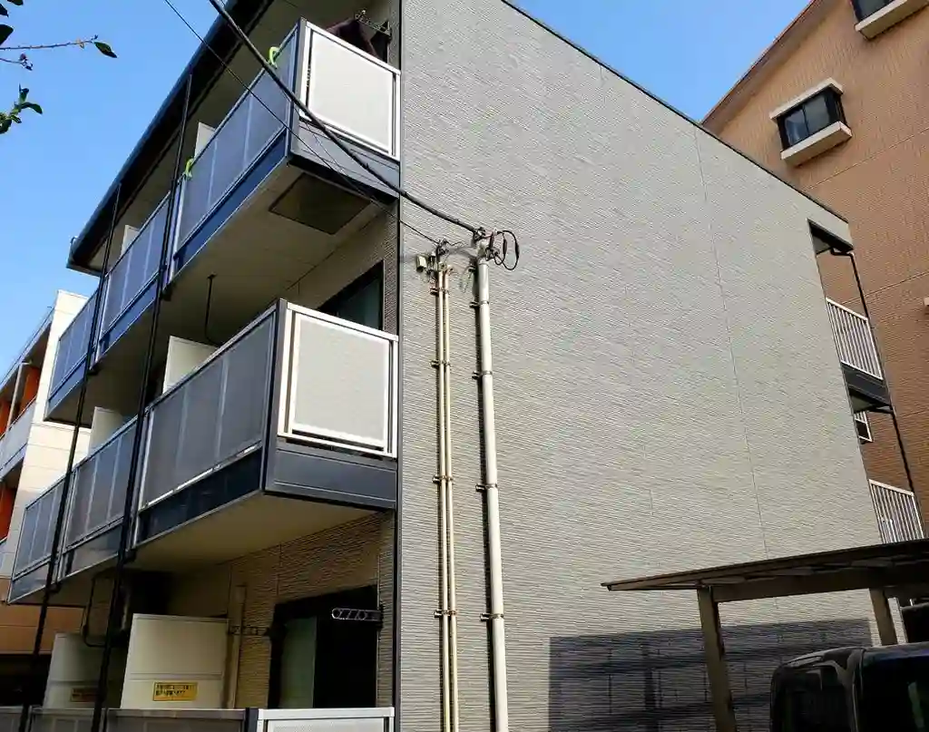 レオパレスAMI 外観