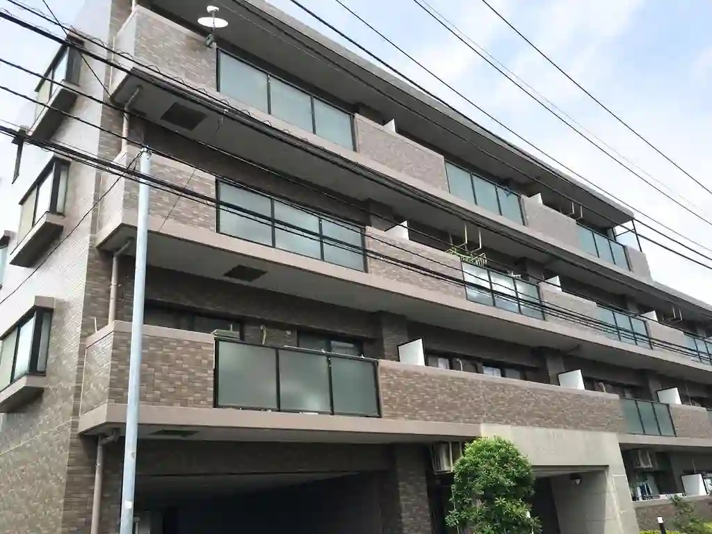 パレスファースト 外観