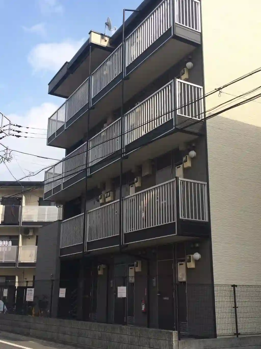 レオパレスメルベーユ 外観