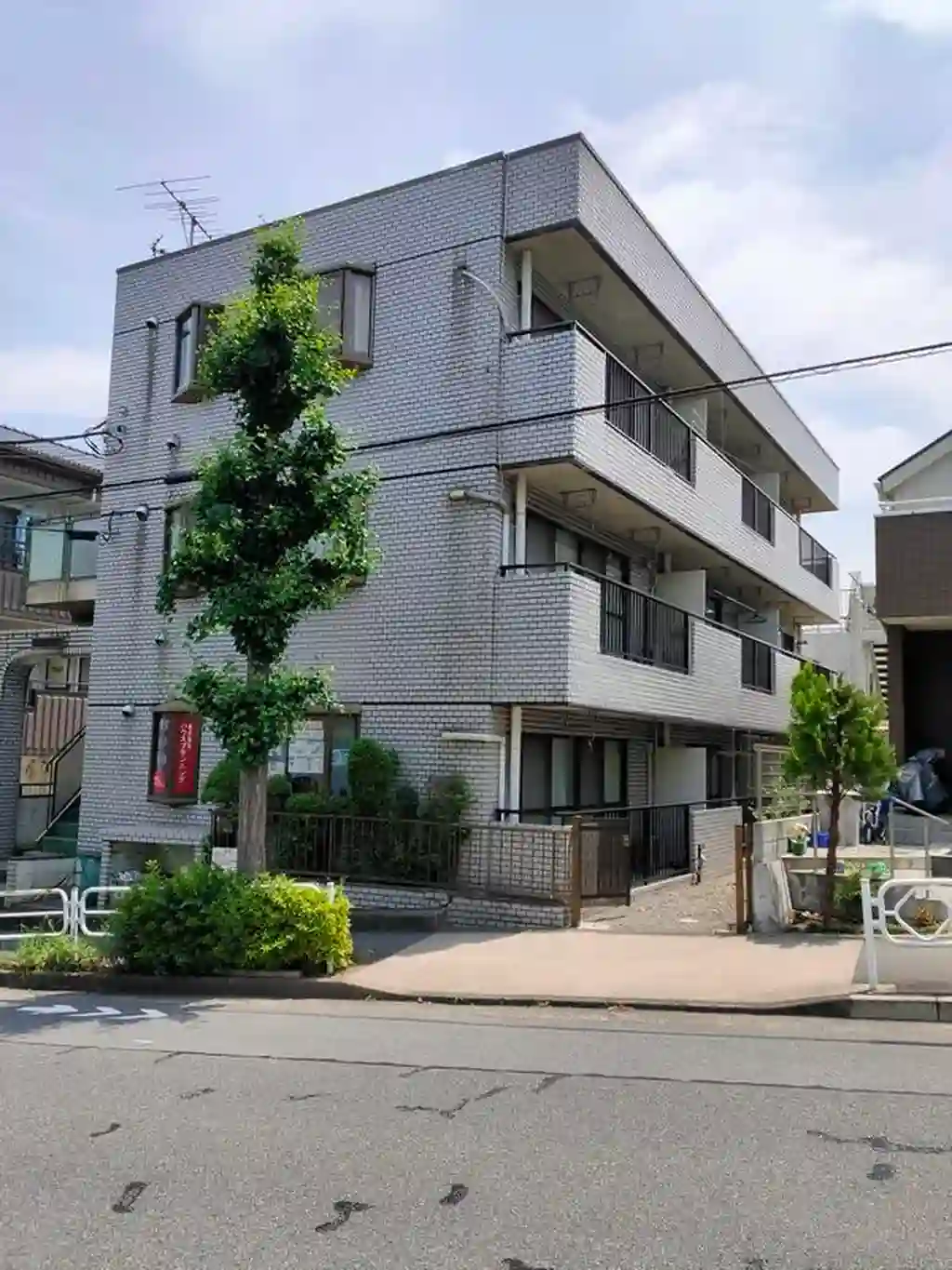 スイートホーム日野 外観