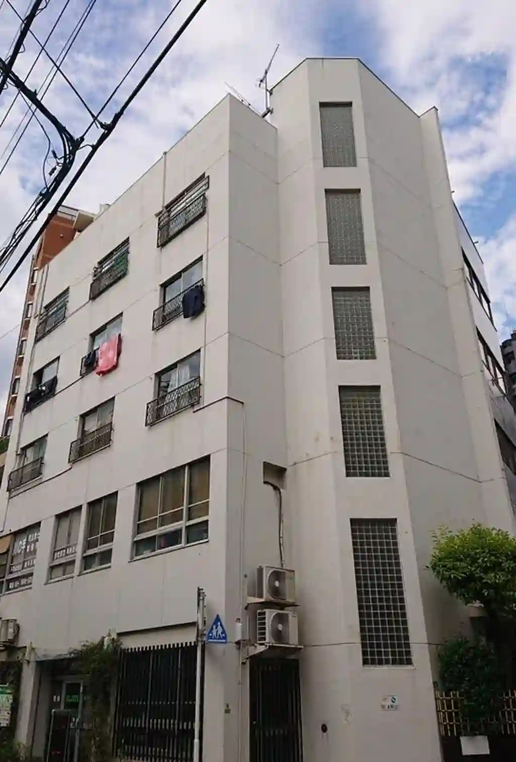 ヨコチビル 外観