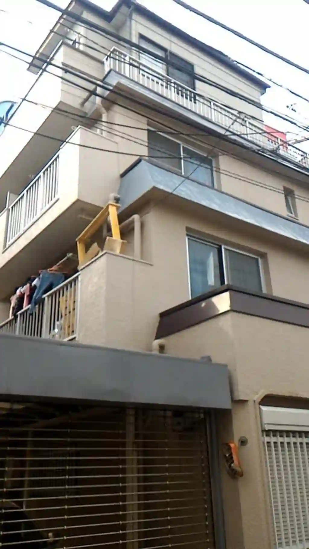 レオパレス新宿A館 外観
