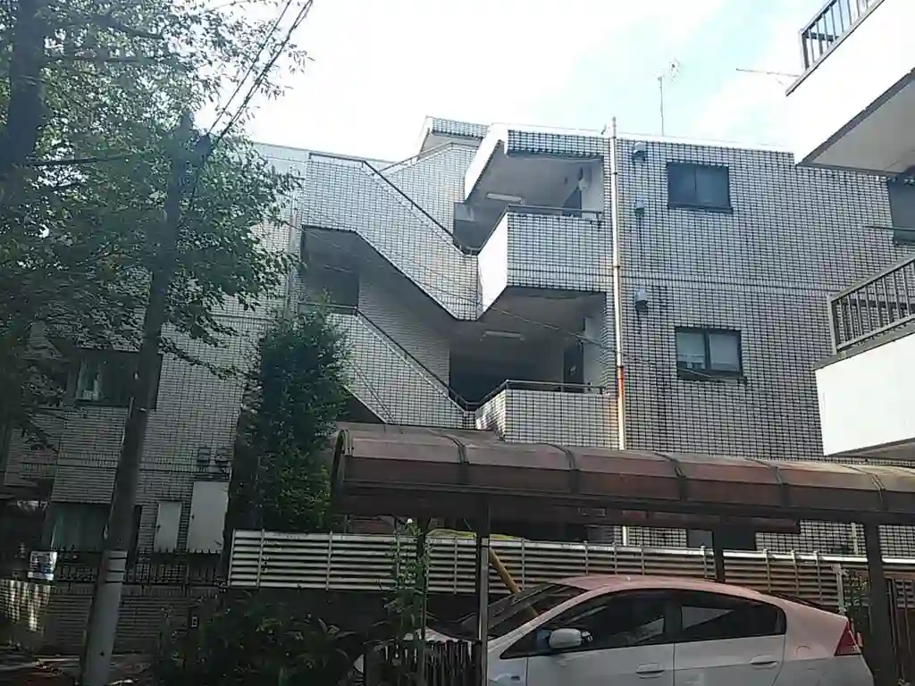 シャトレー・ロートレック 外観
