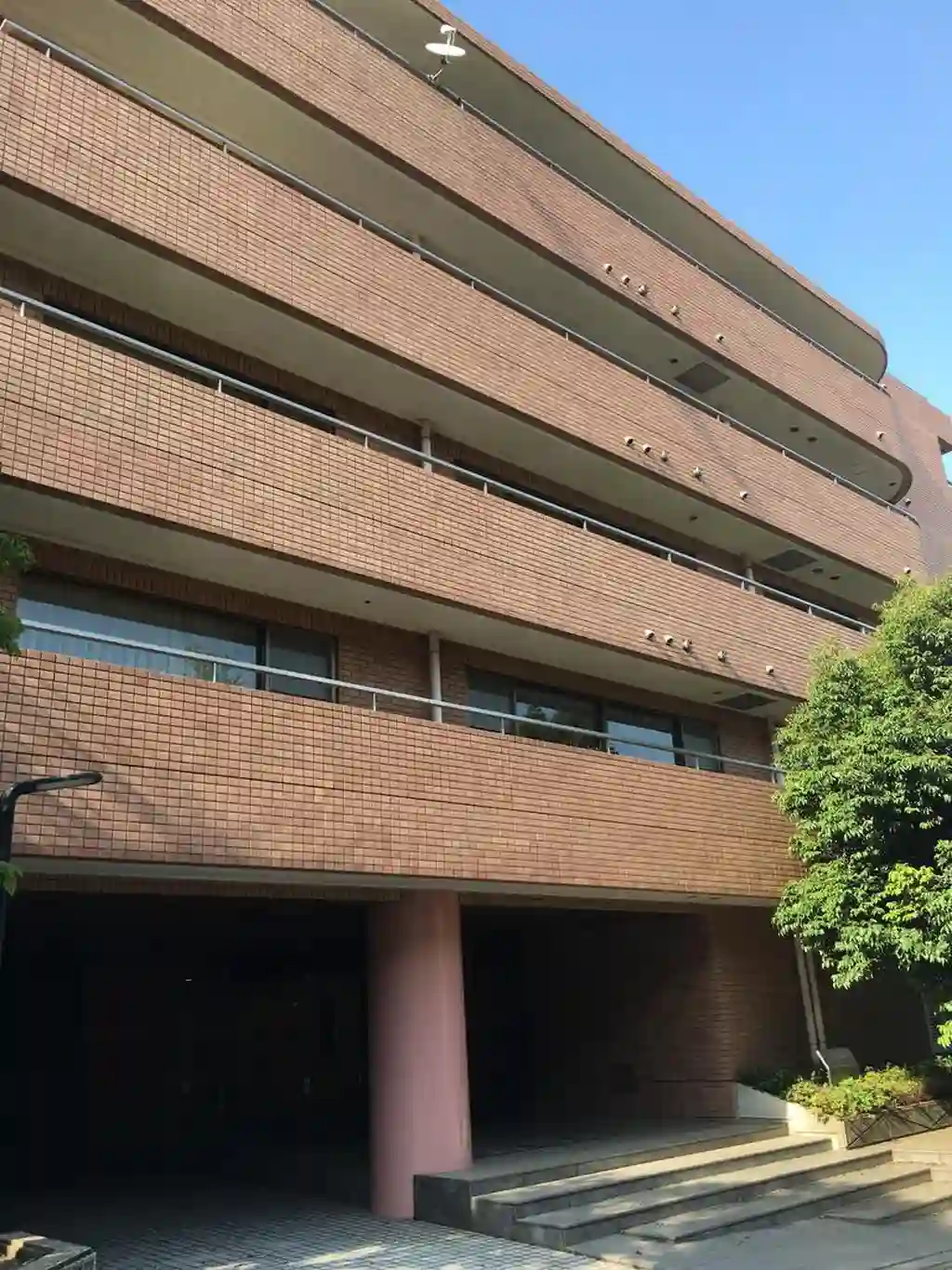 アルファ元麻布 外観