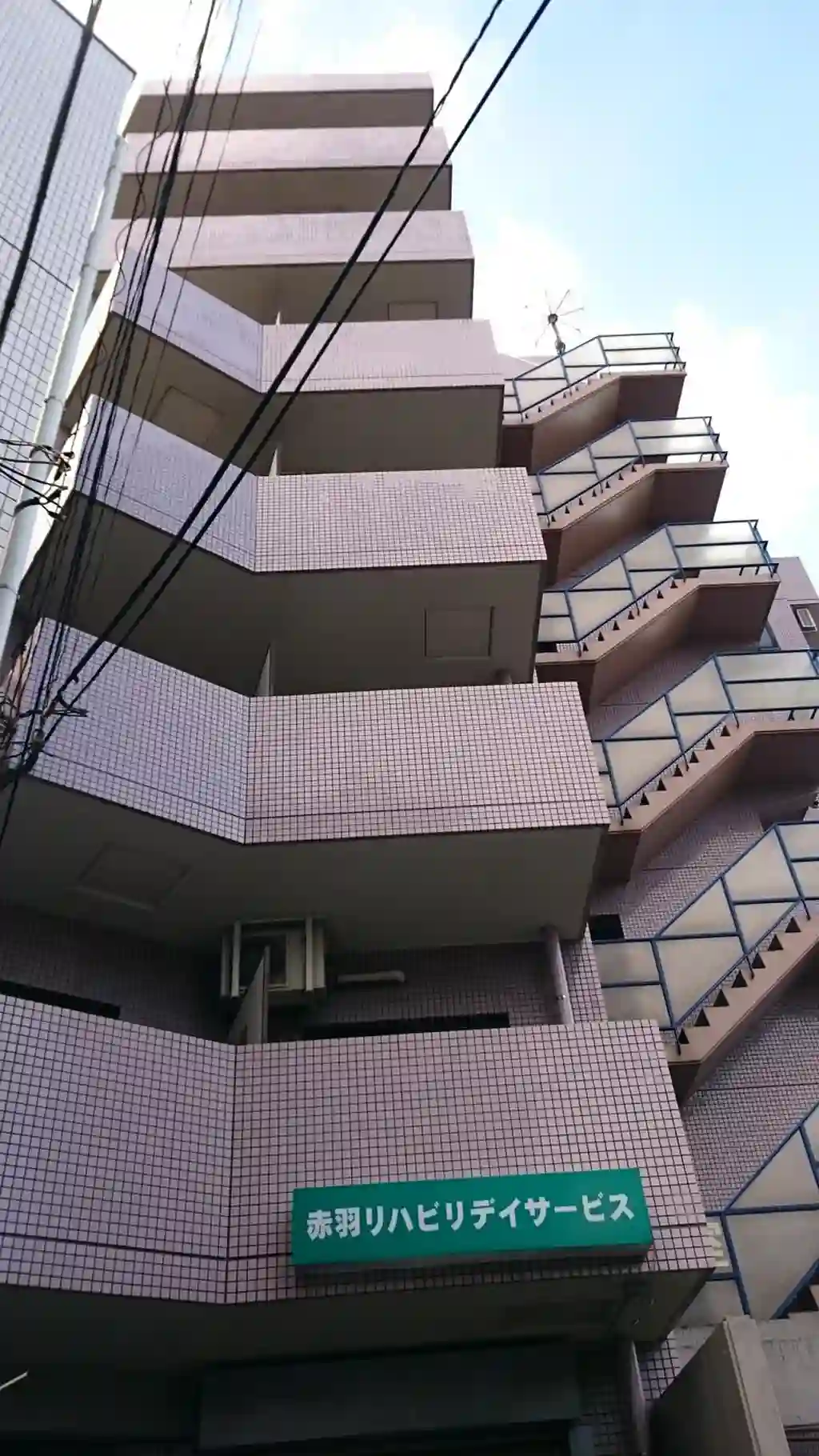 7ストーリーアカバネ 外観