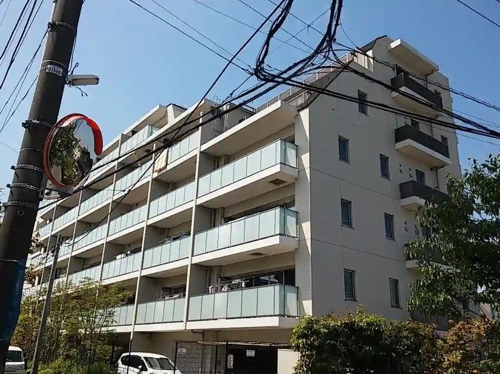アールブラン高津 外観