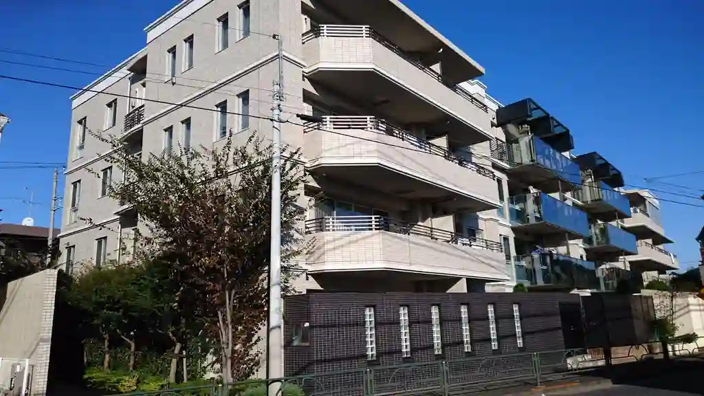 ライオンズ千歳烏山プレド 外観