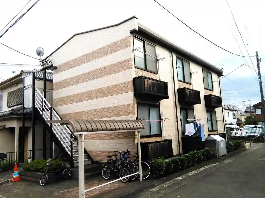 レオパレスサザンフォレスト 外観