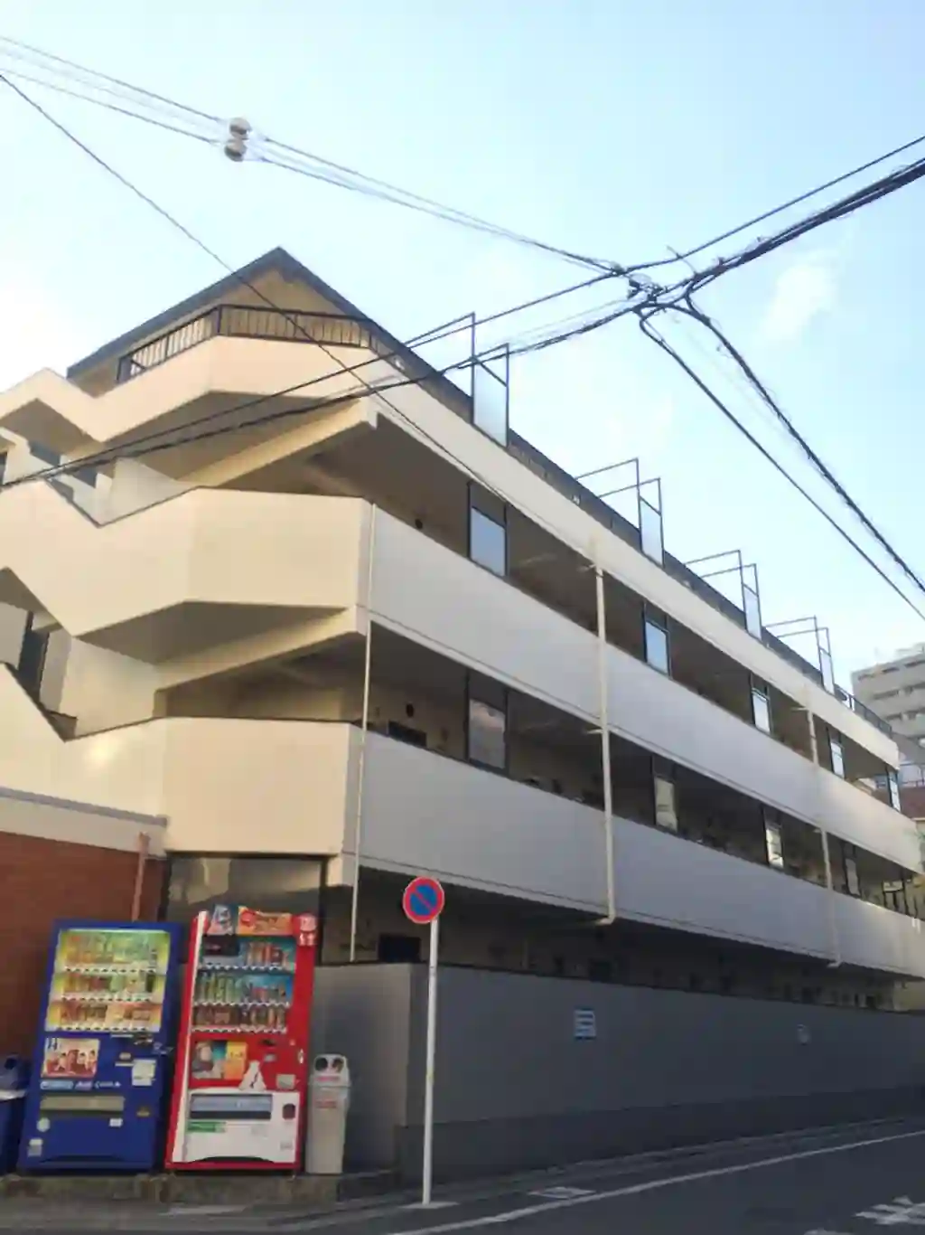 ハイネス芽吹 外観