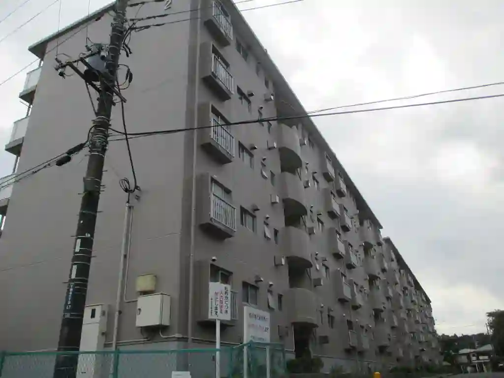 下瀬谷団地 2号棟 外観