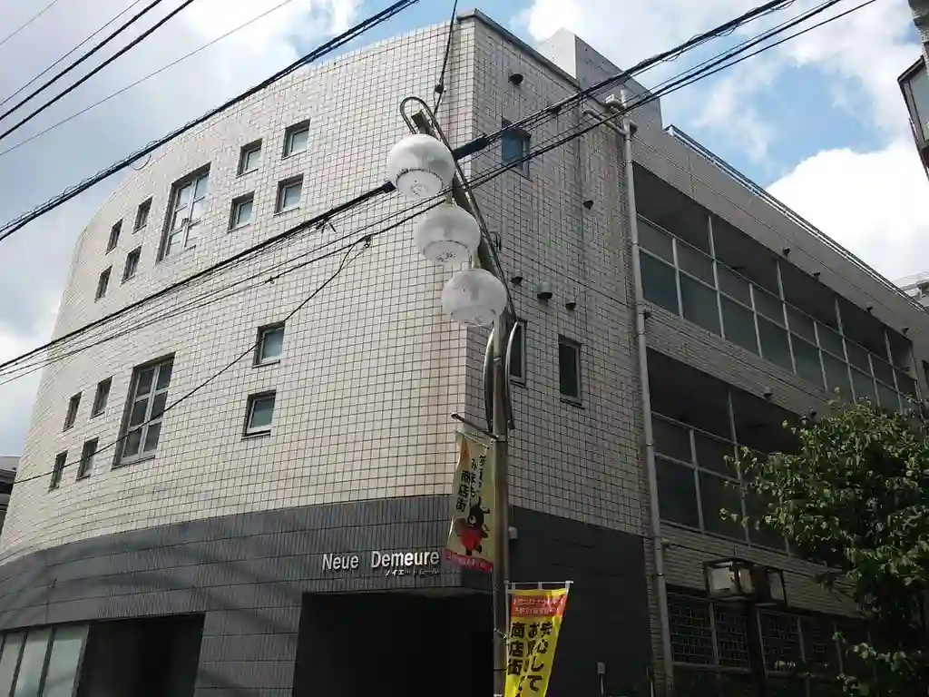 ノイエ・ドムール 外観