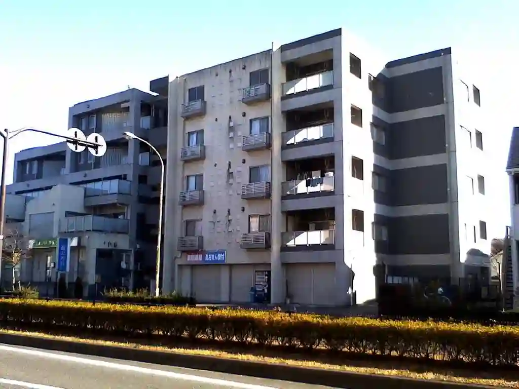 MONTPARTHEモンパルテ 外観