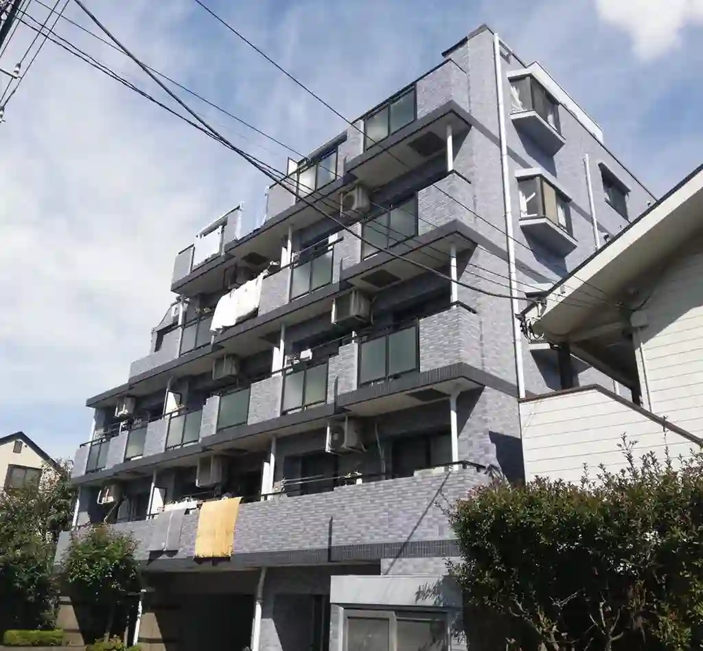セザール第五鶴見 外観