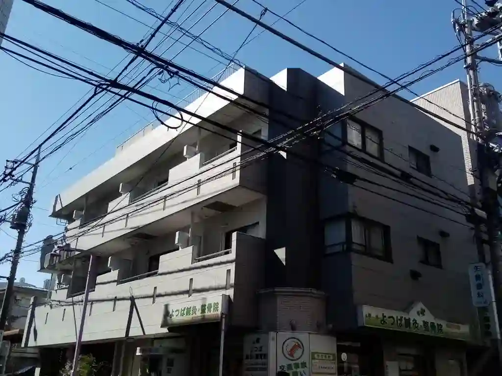 カルムモリヤ 外観