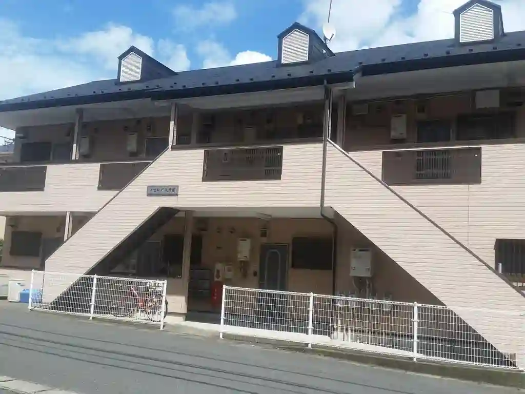 アゼリア九番館 外観