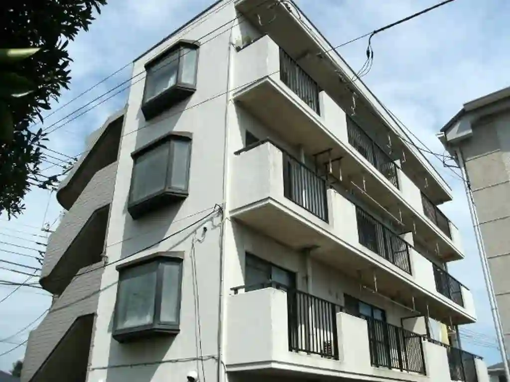 ファーストウイング 外観