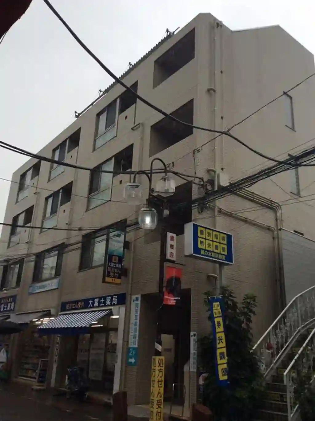 リバーフロント 外観