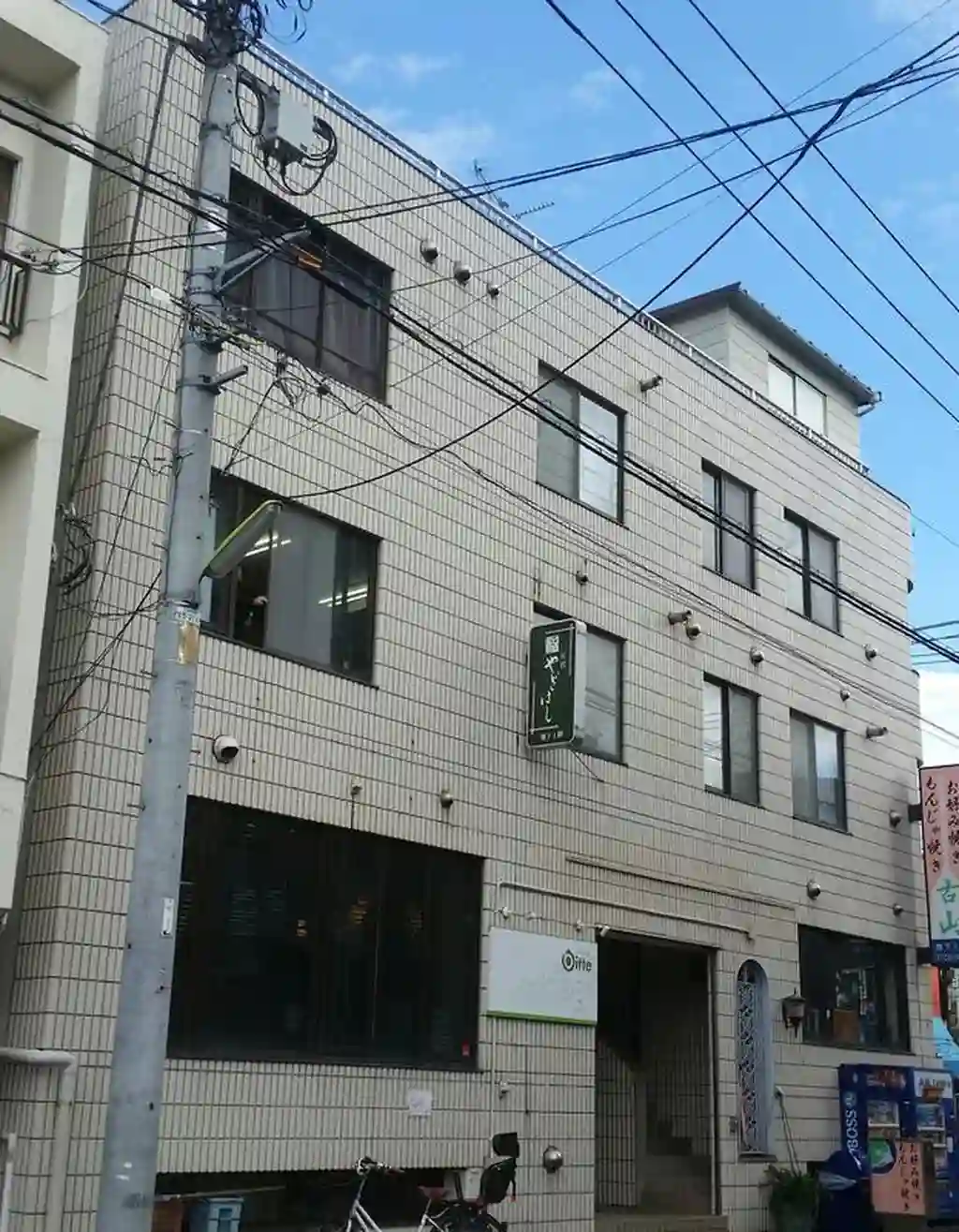 サン&フラワービル 外観