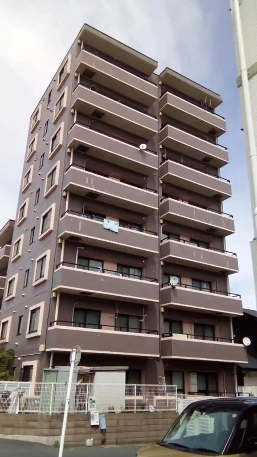 ロイヤルステージ橋本 外観