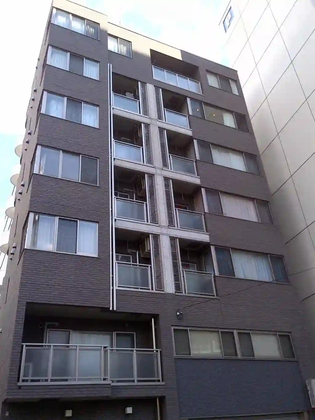 アムール新川アネックス 外観