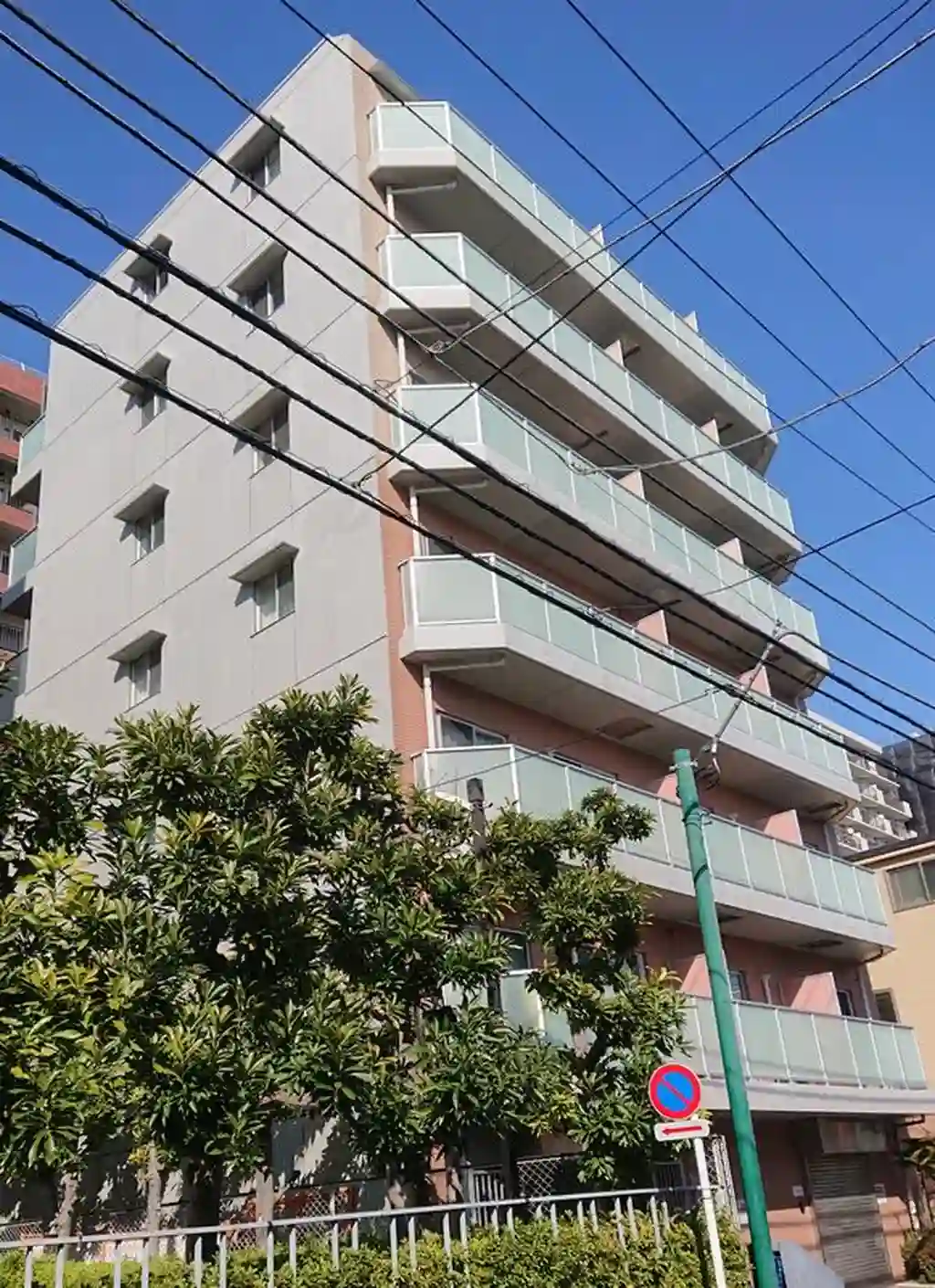 サブローザ 外観