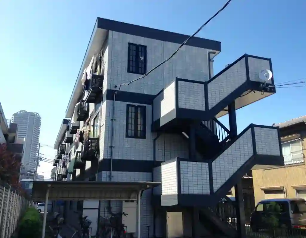 レオパレス白幡 II 外観