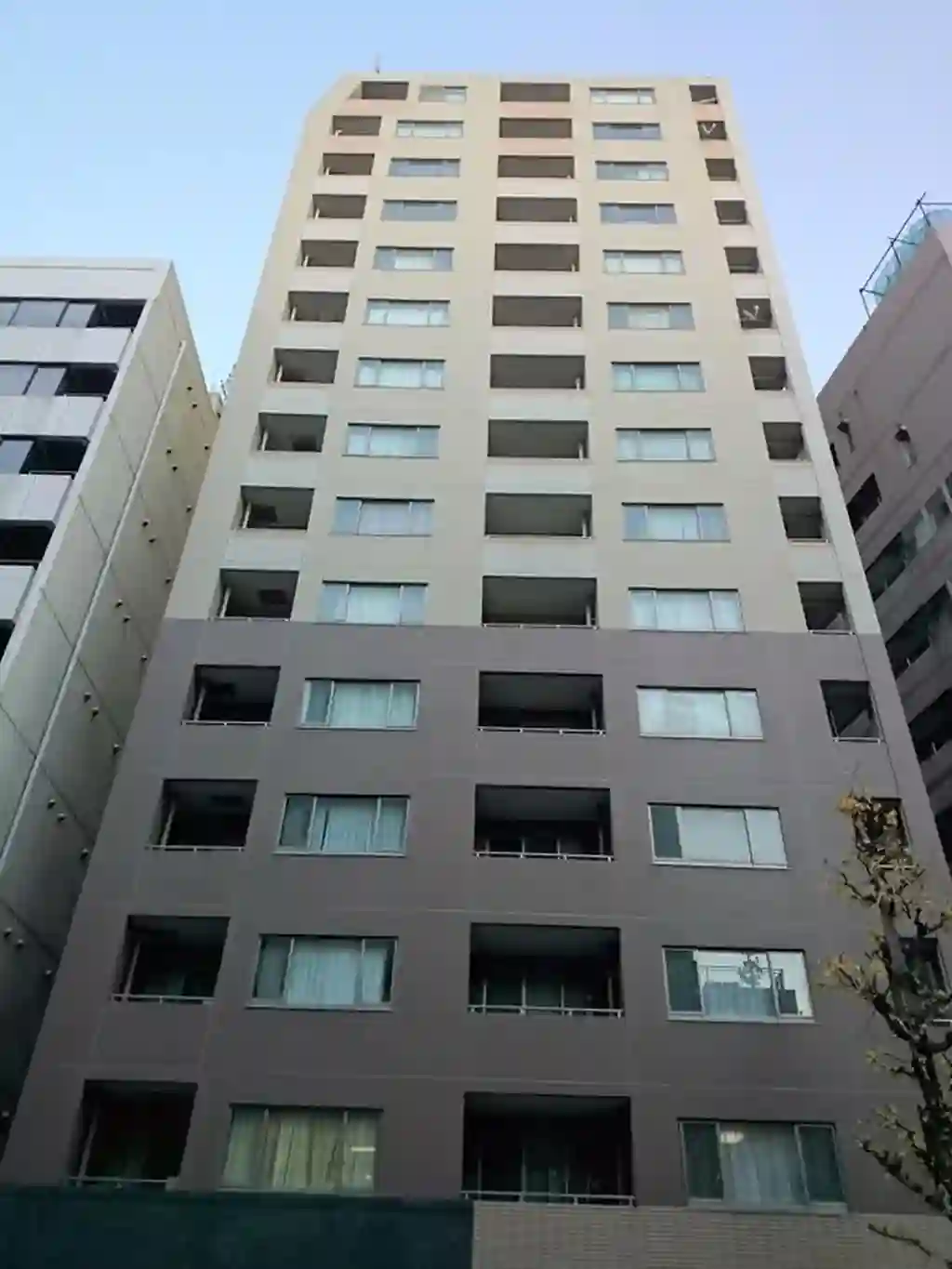クレストフォルム岩本町 外観