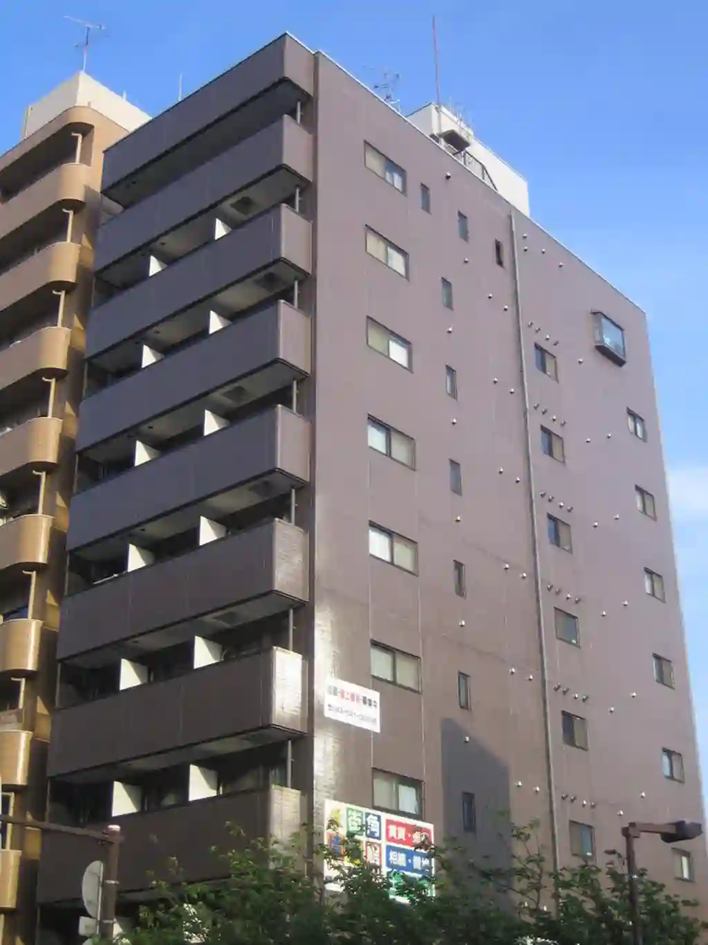 オヴェスト川崎 外観