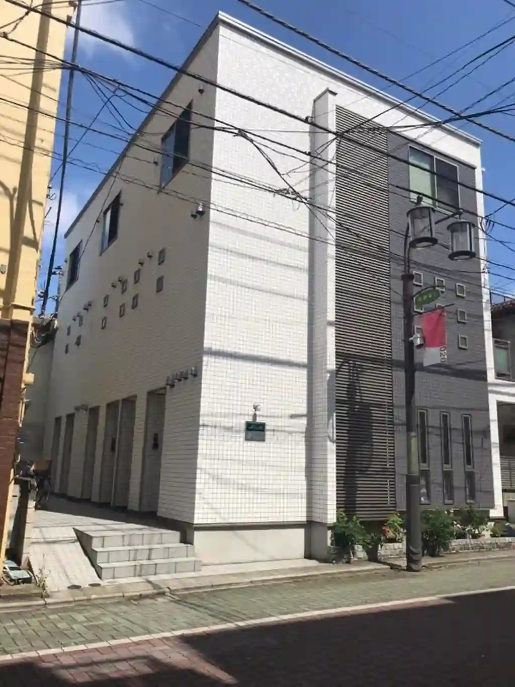 アドラブール 外観
