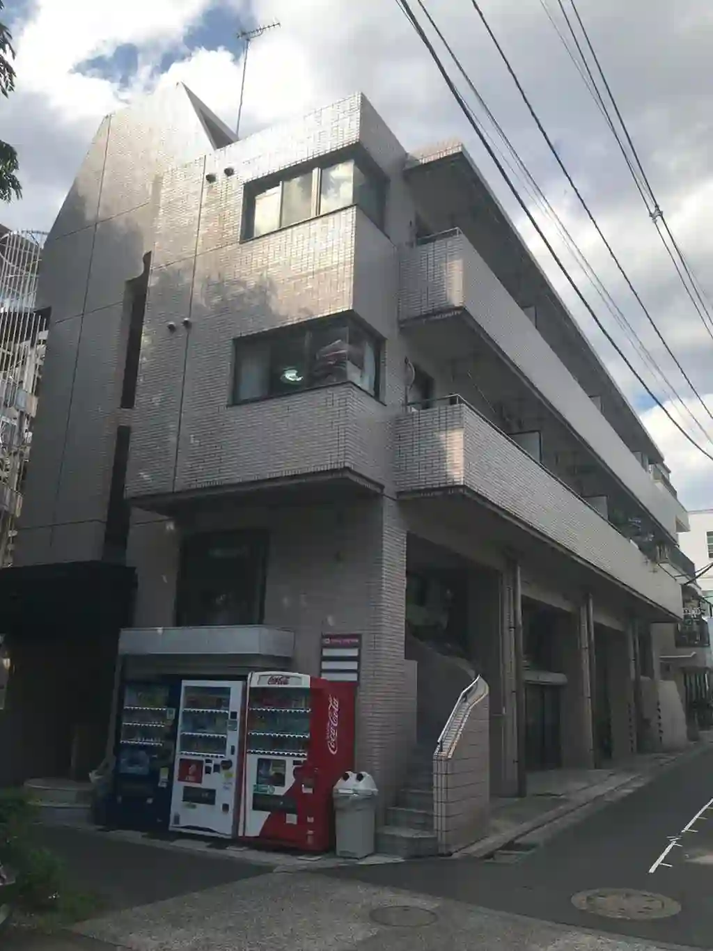 パティオ見次 外観