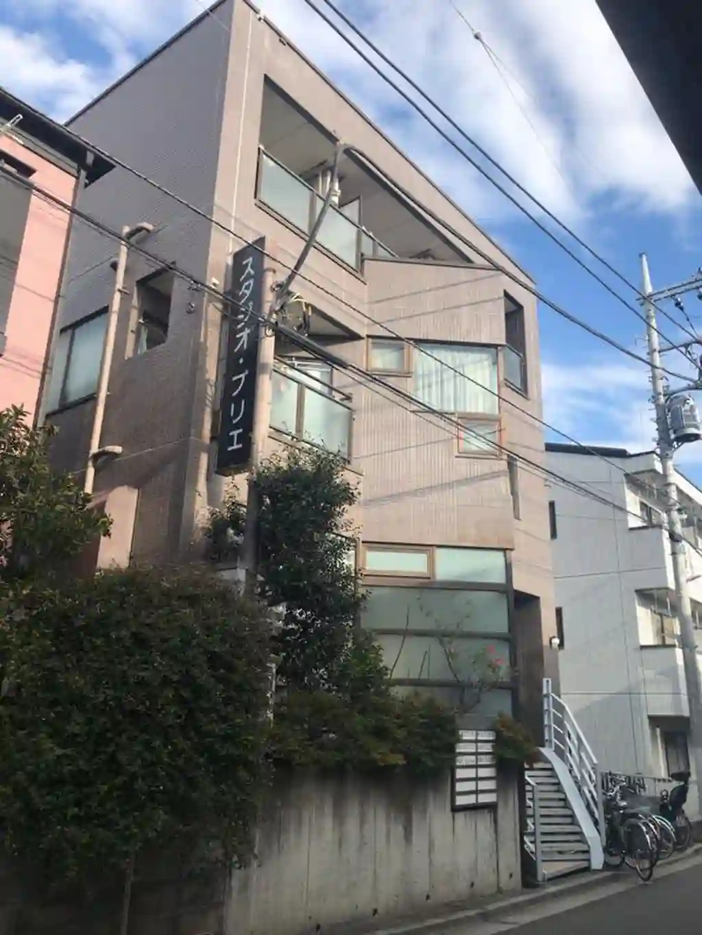 スタジオ・プリエ 外観