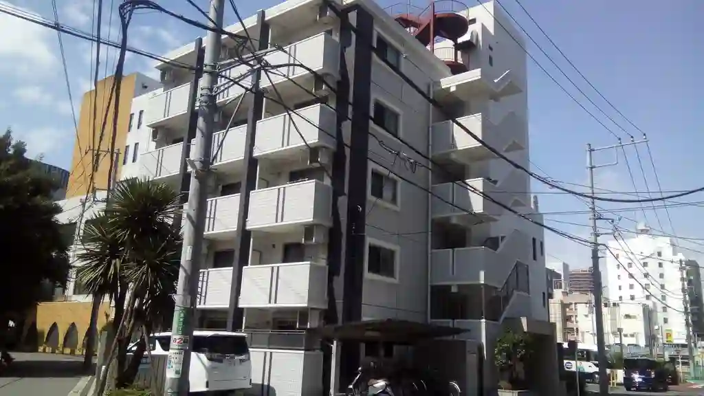 TRE PONTI 外観