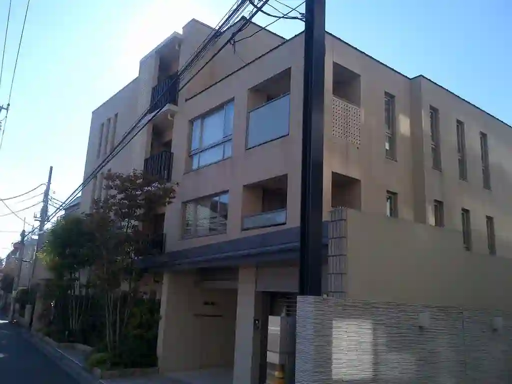 プラウド四谷大京町 外観