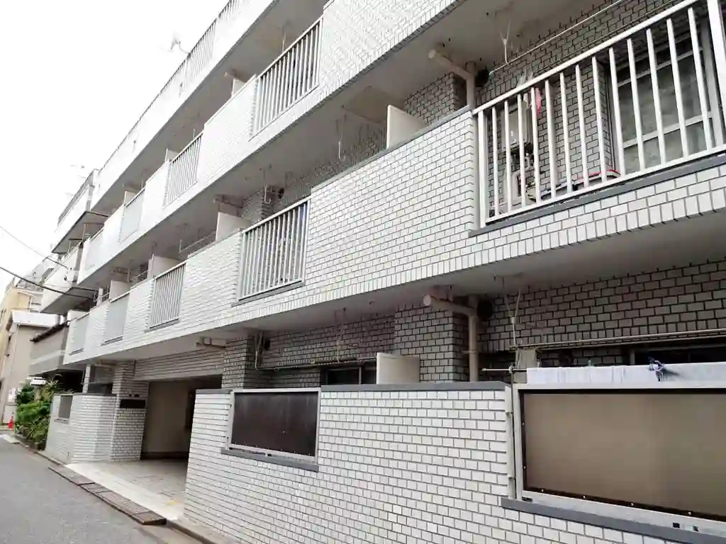 メイプル森戸 外観