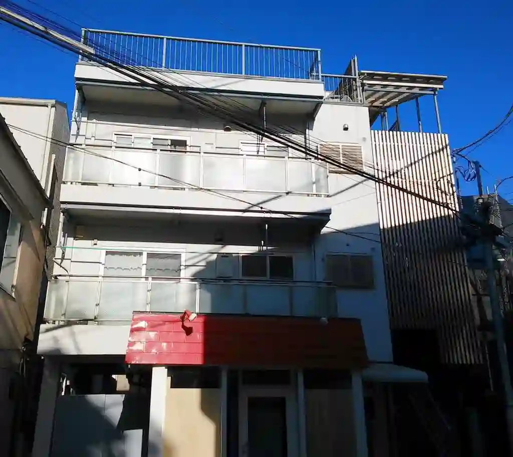 益信マンション 外観