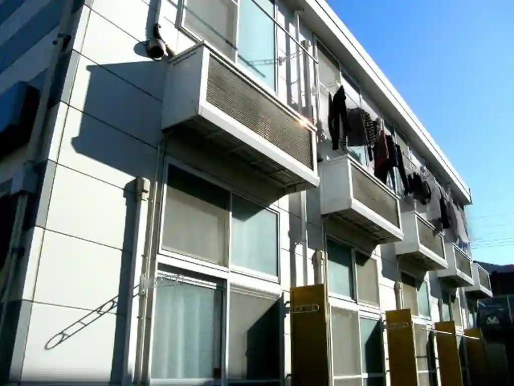 レオパレスAIN 外観