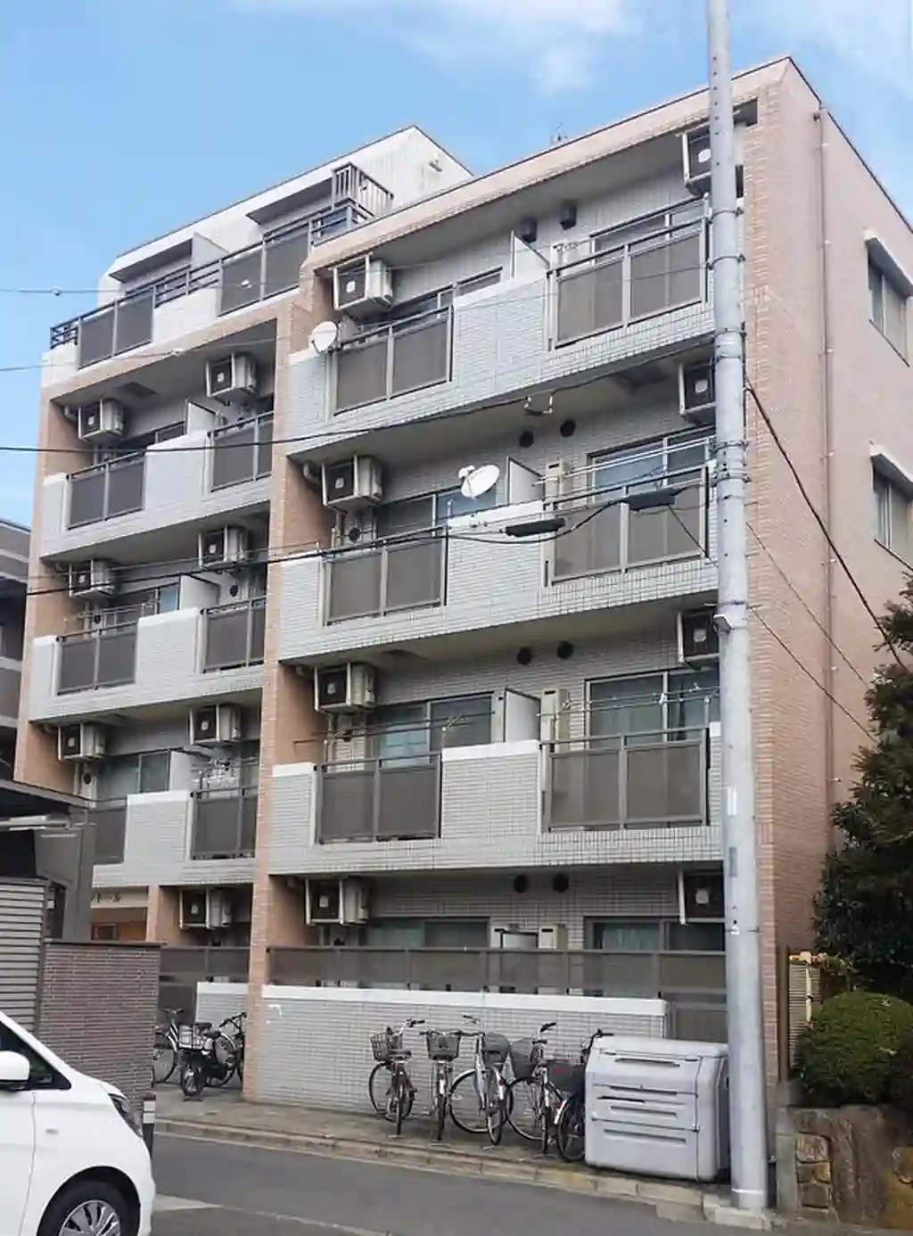 シャイン・トール 外観