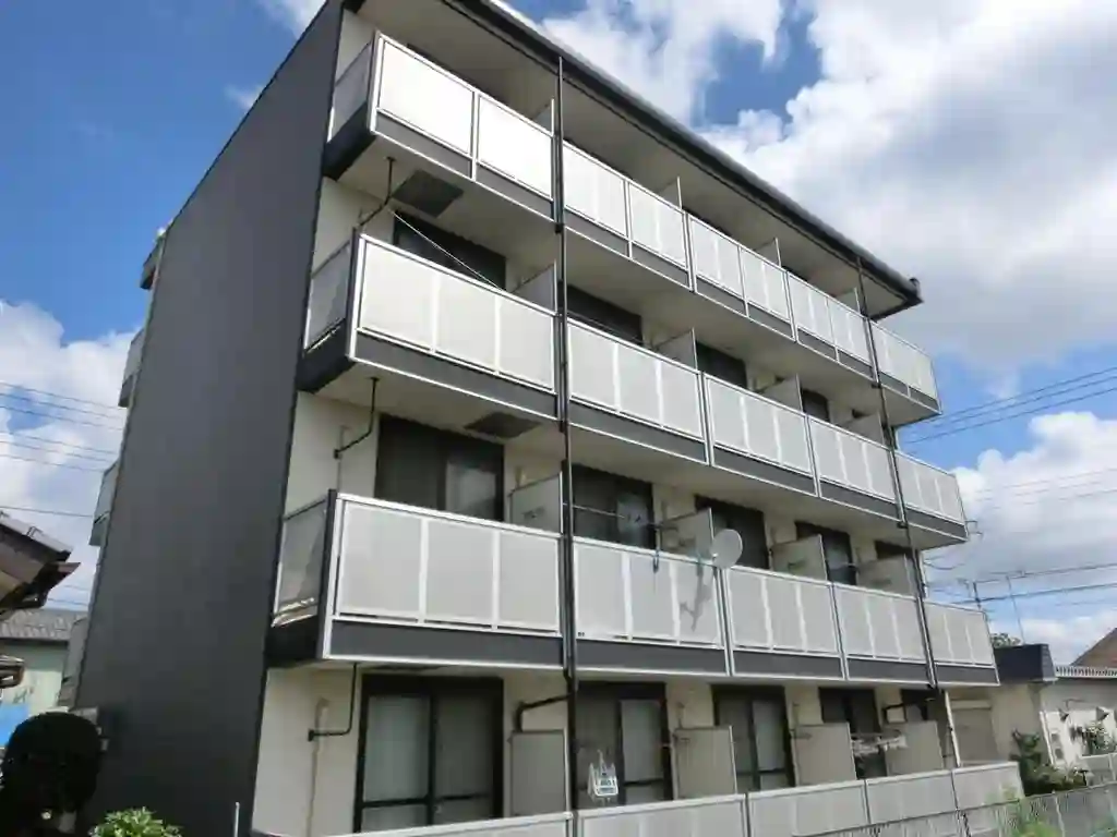 レオパレス貞夫 外観